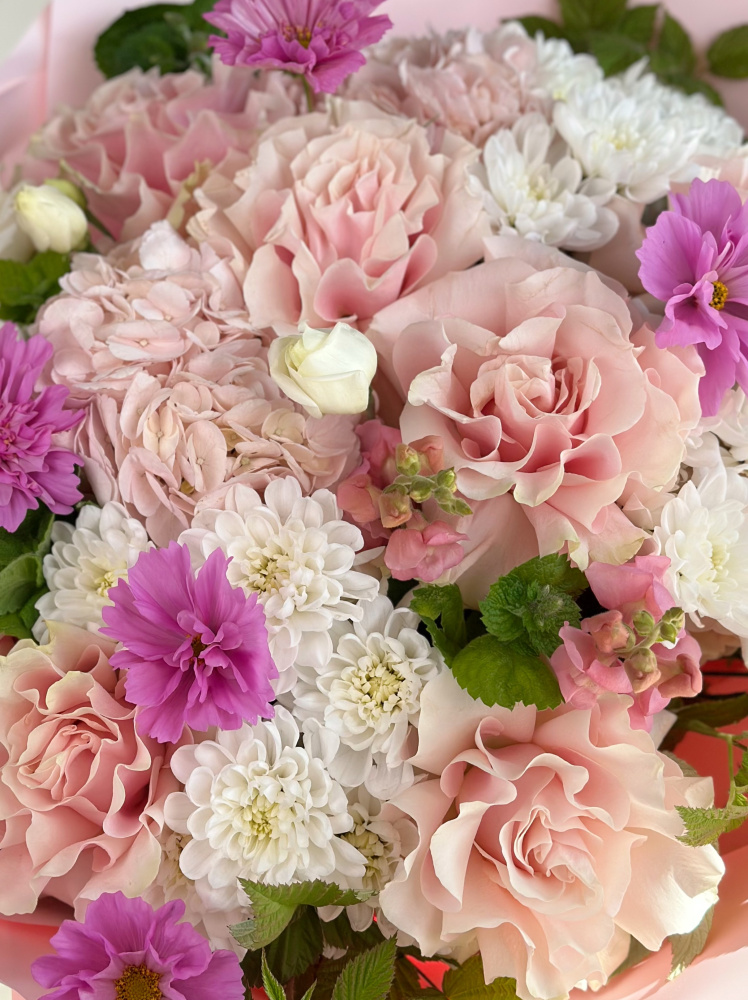 БОЛЬШОЙ ТОРЖЕСТВЕННЫЙ БУКЕТ С ФРАНЦУЗСКОЙ РОЗОЙ, ГОРТЕНЗИЕЙ И ХРИЗАНТЕМОЙ БОЛЬШОЙ ТОРЖЕСТВЕННЫЙ БУКЕТ С ФРАНЦУЗСКОЙ РОЗОЙ, ГОРТЕНЗИЕЙ И ХРИЗАНТЕМОЙ